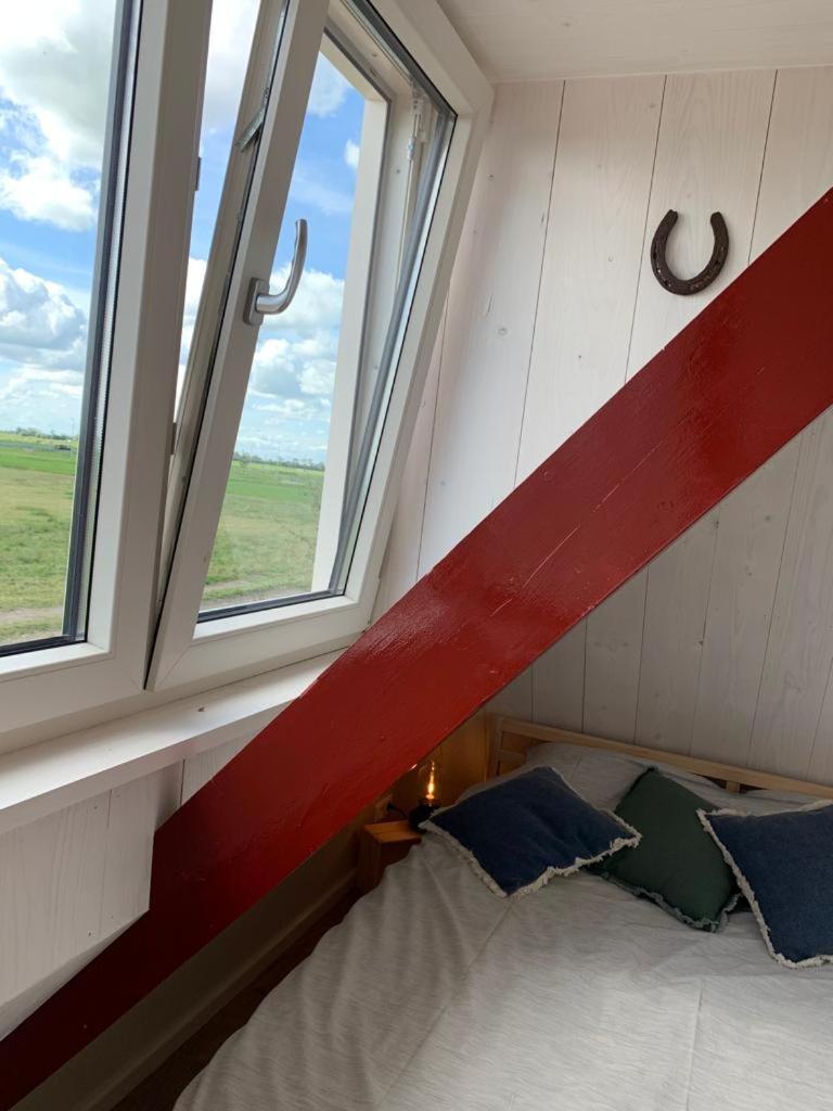 Vakantiehuis In Friesland Voor De Hele Familie Huns المظهر الخارجي الصورة